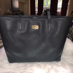 Michael Kors Jet Set Large Tote